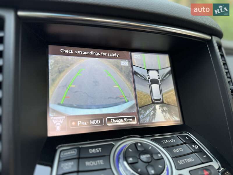 Внедорожник / Кроссовер Infiniti QX70 2014 в Киеве