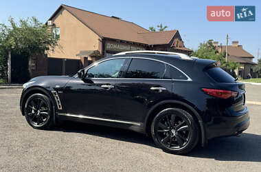 Позашляховик / Кросовер Infiniti QX70 2013 в 