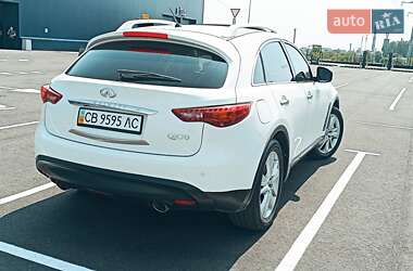 Внедорожник / Кроссовер Infiniti QX70 2014 в 