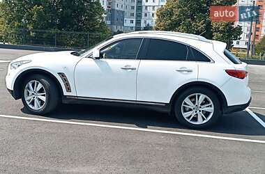 Внедорожник / Кроссовер Infiniti QX70 2014 в 