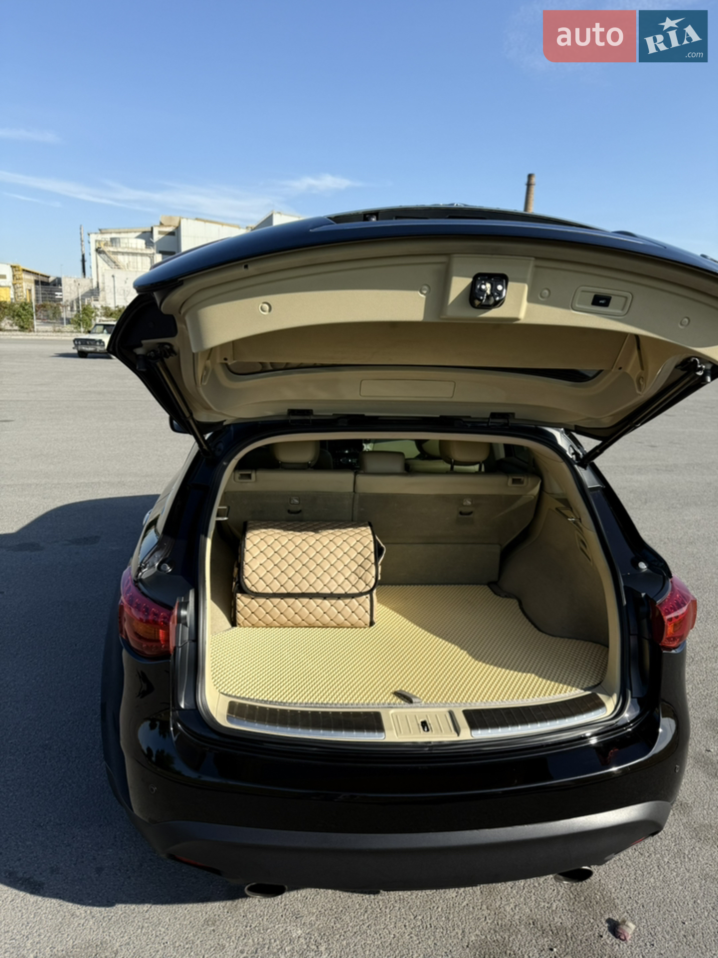 2013 Infiniti QX70 - мініатюра 25