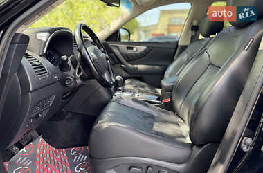 Внедорожник / Кроссовер Infiniti QX70 2015 в 