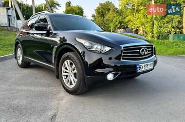Внедорожник / Кроссовер Infiniti QX70 2013 в Хмельницком