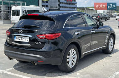 Позашляховик / Кросовер Infiniti QX70 2013 в 
