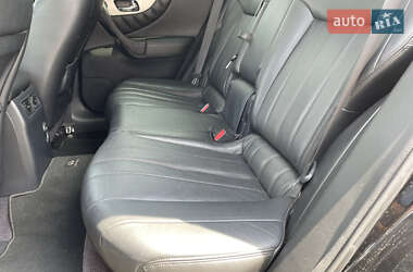 Позашляховик / Кросовер Infiniti QX70 2013 в 