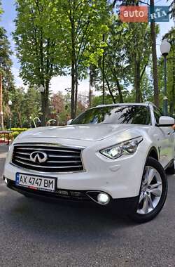 Внедорожник / Кроссовер Infiniti QX70 2014 в 