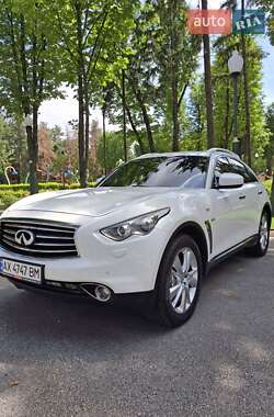 Внедорожник / Кроссовер Infiniti QX70 2014 в 