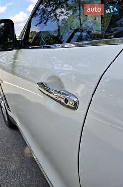 Внедорожник / Кроссовер Infiniti QX70 2014 в 