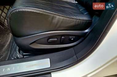 Внедорожник / Кроссовер Infiniti QX70 2014 в 