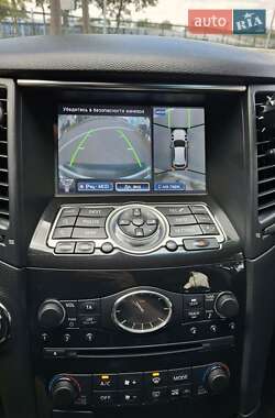Внедорожник / Кроссовер Infiniti QX70 2014 в 