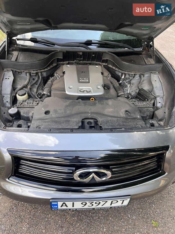 Внедорожник / Кроссовер Infiniti QX70 2015 в Черкассах