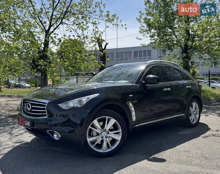 Позашляховик / Кросовер Infiniti QX70 2015 в Києві