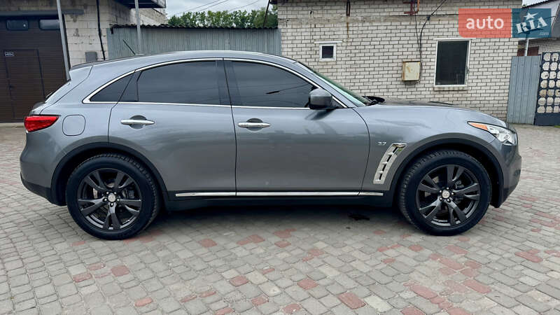 Позашляховик / Кросовер Infiniti QX70 2016 в Харкові