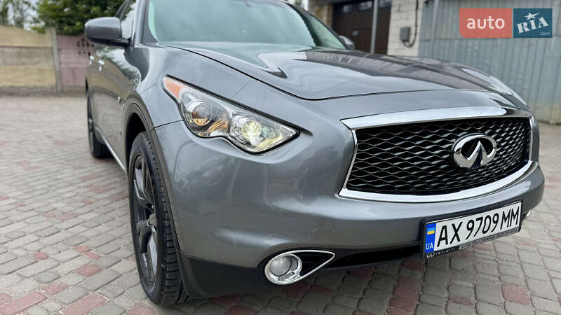 Позашляховик / Кросовер Infiniti QX70 2016 в Харкові