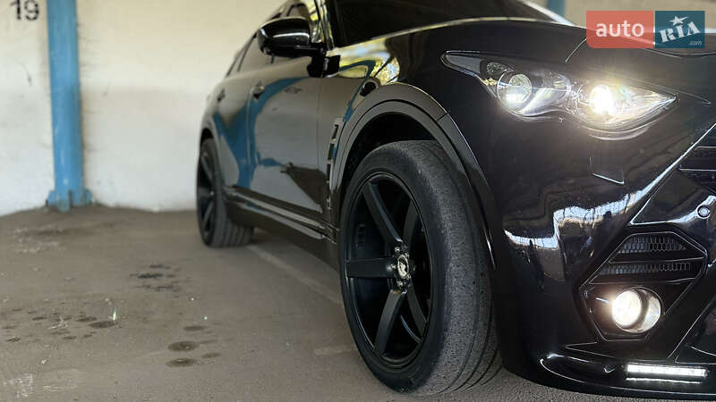 Внедорожник / Кроссовер Infiniti QX70 2017 в Кропивницком