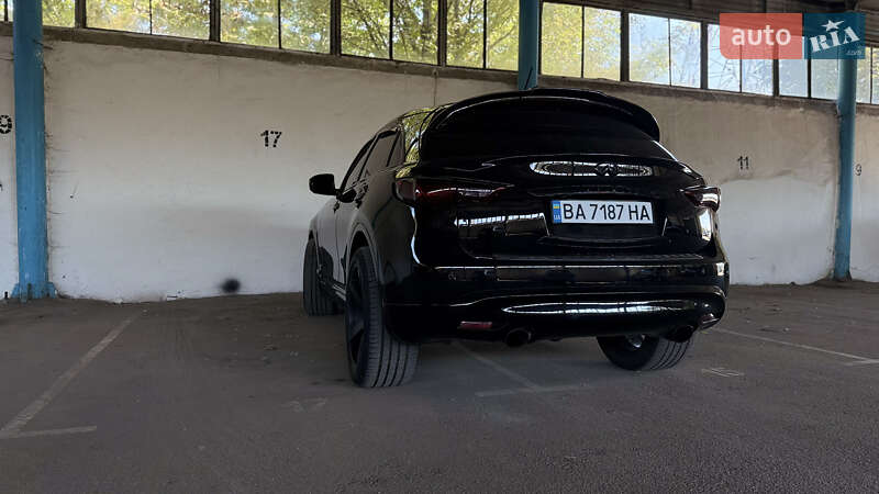 Внедорожник / Кроссовер Infiniti QX70 2017 в Кропивницком