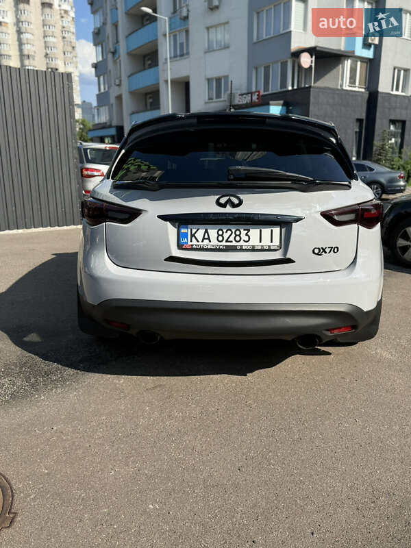 Внедорожник / Кроссовер Infiniti QX70 2017 в Киеве
