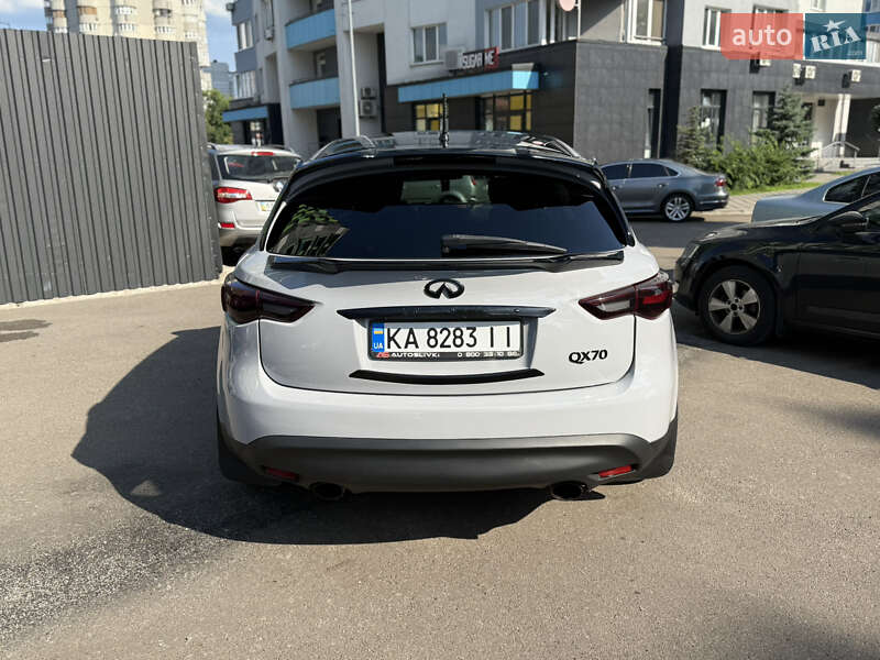Внедорожник / Кроссовер Infiniti QX70 2017 в Киеве