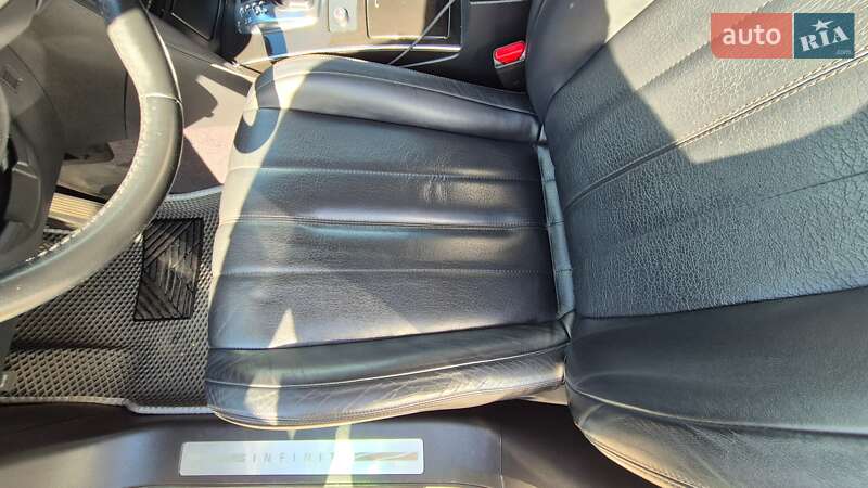 Позашляховик / Кросовер Infiniti QX70 2016 в Києві