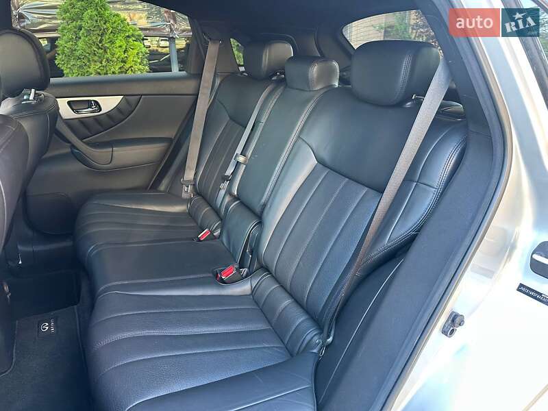 Внедорожник / Кроссовер Infiniti QX70 2015 в Одессе фото 18 Внедорожник / Кроссовер Infiniti QX70 2015 в Одессе