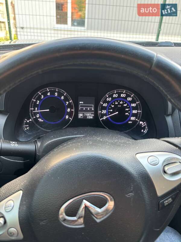 Внедорожник / Кроссовер Infiniti QX70 2017 в Днепре фото 3 Внедорожник / Кроссовер Infiniti QX70 2017 в Днепре