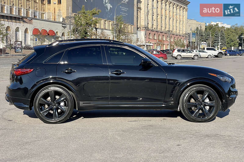 Внедорожник / Кроссовер Infiniti QX70 2013 в Харькове