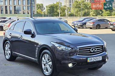 Внедорожник / Кроссовер Infiniti QX70 2013 в Киеве