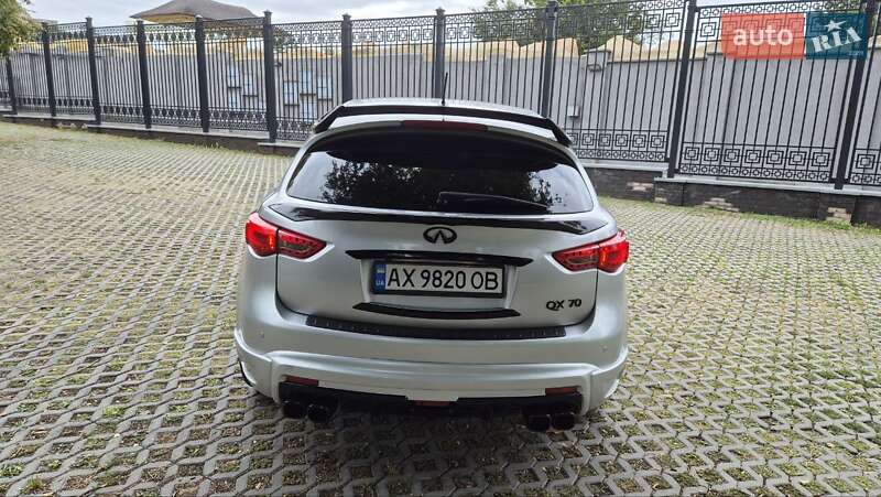 Внедорожник / Кроссовер Infiniti QX70 2015 в Харькове фото 10 Внедорожник / Кроссовер Infiniti QX70 2015 в Харькове