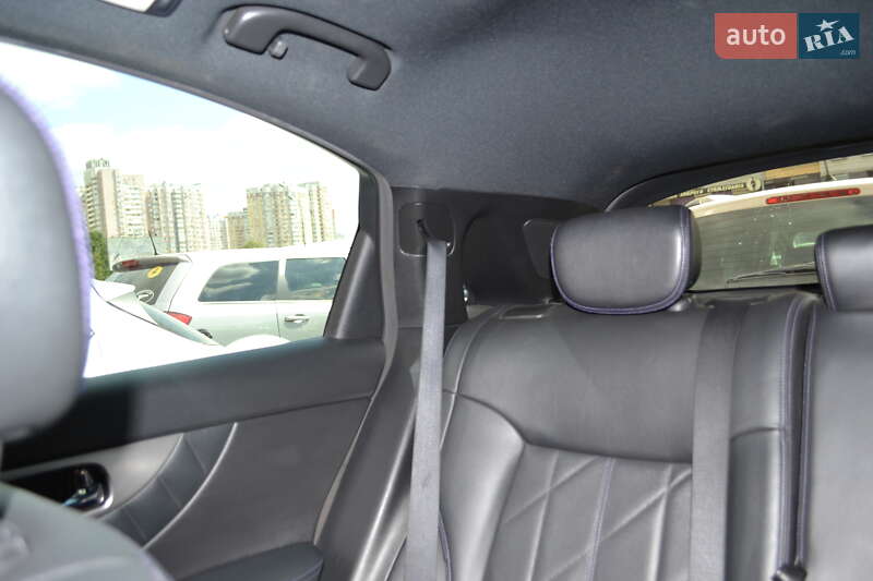 Внедорожник / Кроссовер Infiniti QX70 2014 в Киеве