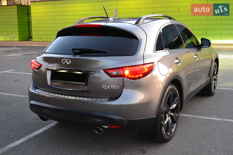Внедорожник / Кроссовер Infiniti QX70 2014 в Киеве
