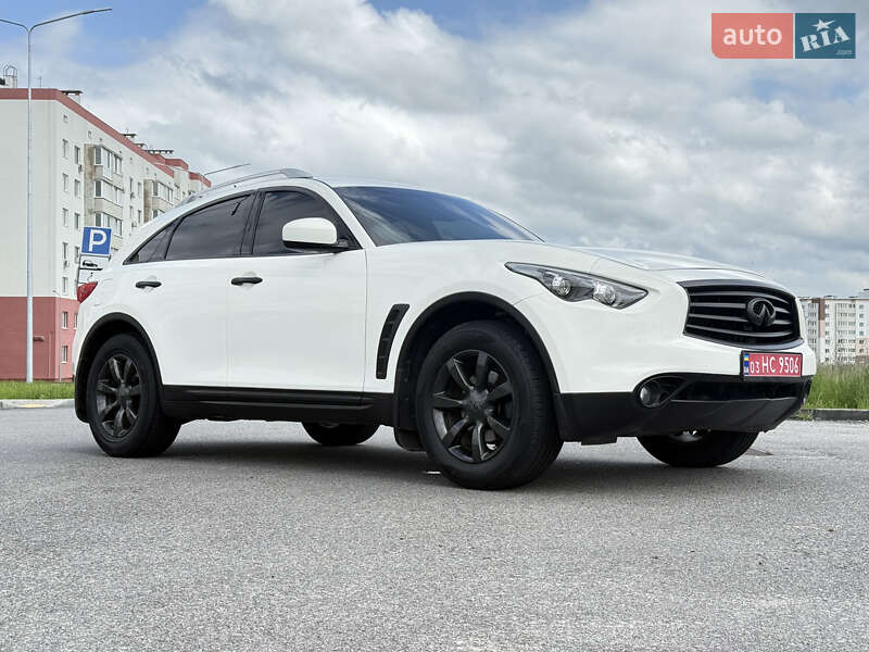 Внедорожник / Кроссовер Infiniti QX70 2016 в Виннице