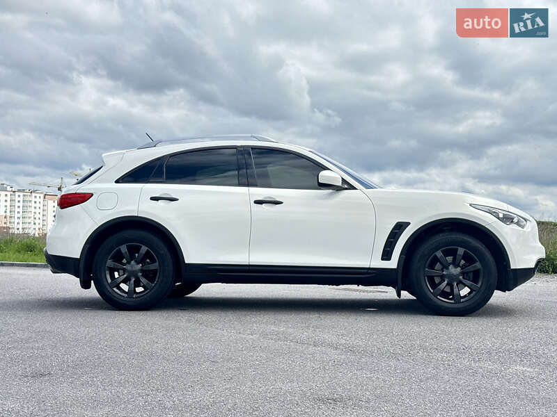 Внедорожник / Кроссовер Infiniti QX70 2016 в Виннице