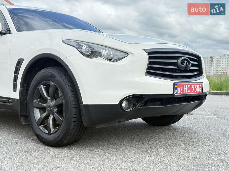 Внедорожник / Кроссовер Infiniti QX70 2016 в Виннице