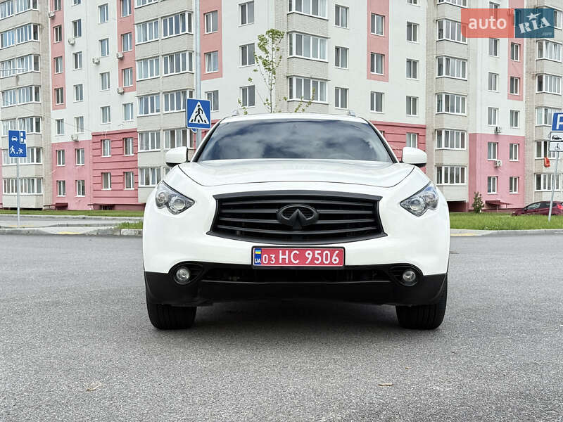 Внедорожник / Кроссовер Infiniti QX70 2016 в Виннице