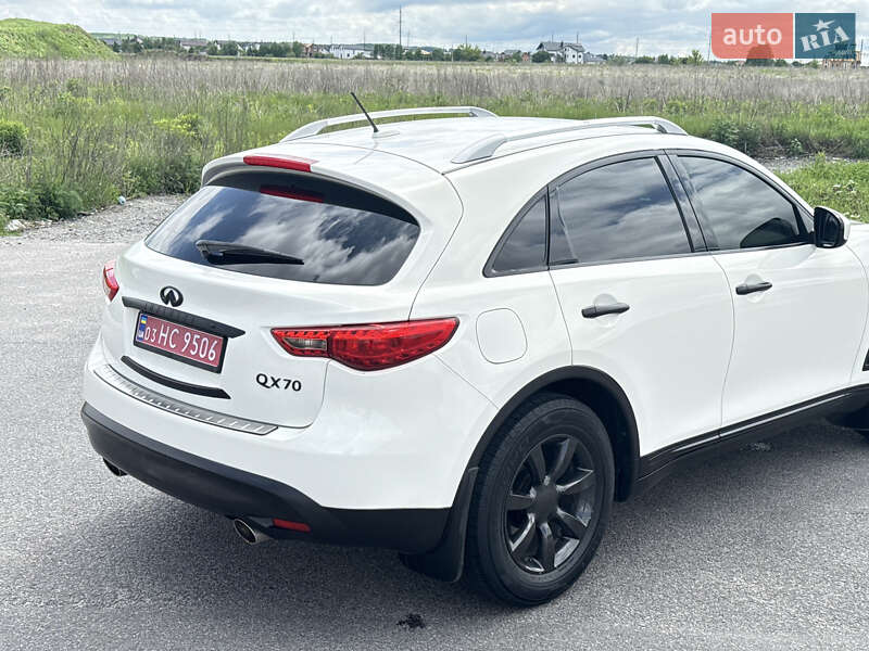 Внедорожник / Кроссовер Infiniti QX70 2016 в Виннице