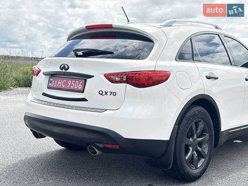 Внедорожник / Кроссовер Infiniti QX70 2016 в Виннице