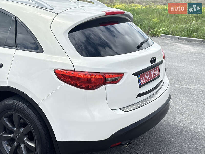 Внедорожник / Кроссовер Infiniti QX70 2016 в Виннице