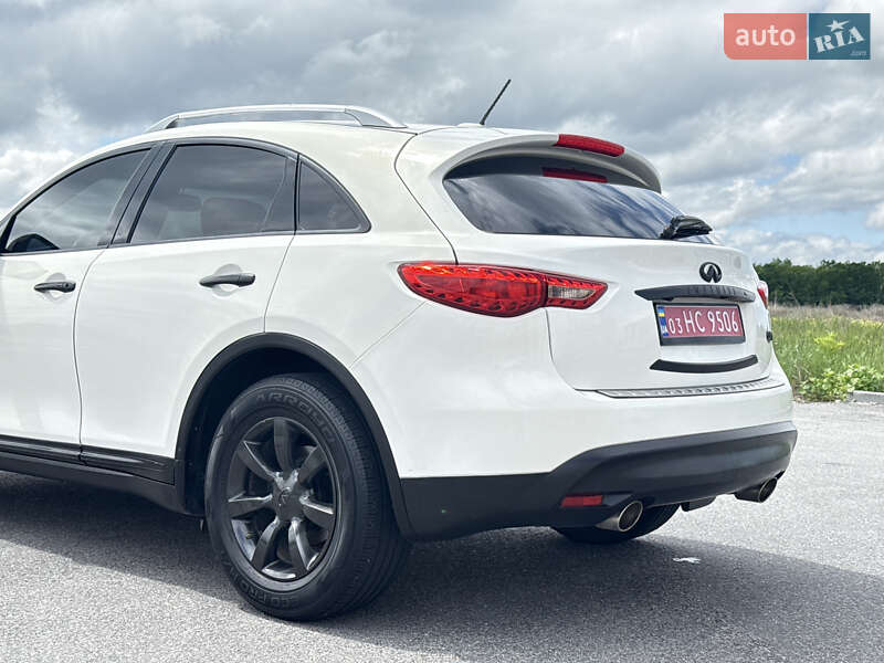 Внедорожник / Кроссовер Infiniti QX70 2016 в Виннице