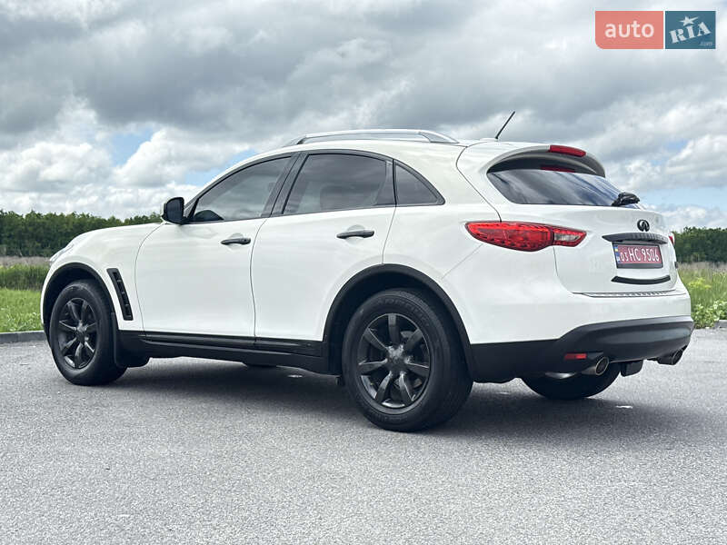 Внедорожник / Кроссовер Infiniti QX70 2016 в Виннице