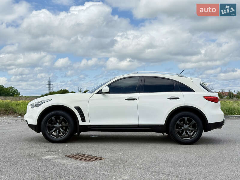 Внедорожник / Кроссовер Infiniti QX70 2016 в Виннице