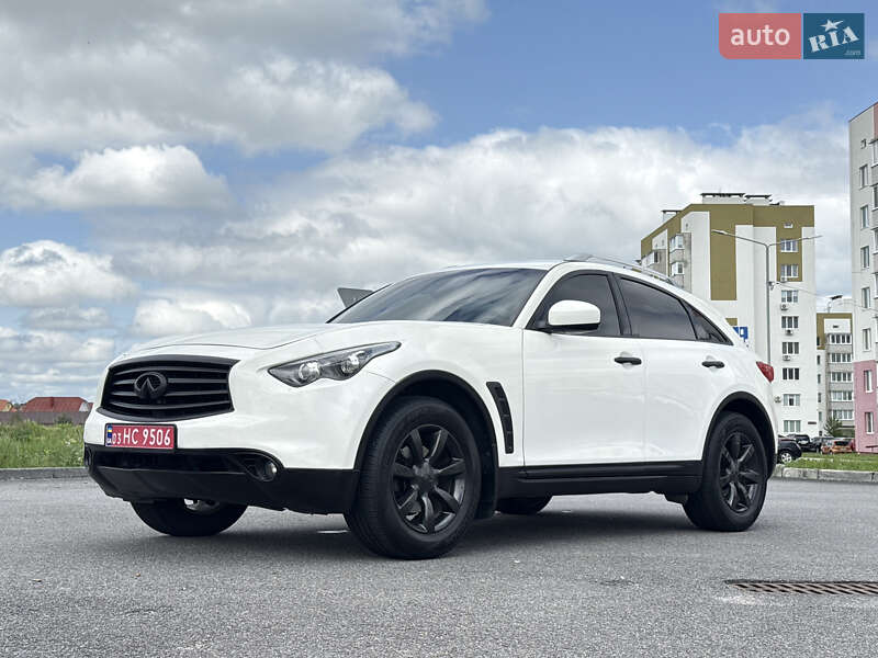 Внедорожник / Кроссовер Infiniti QX70 2016 в Виннице