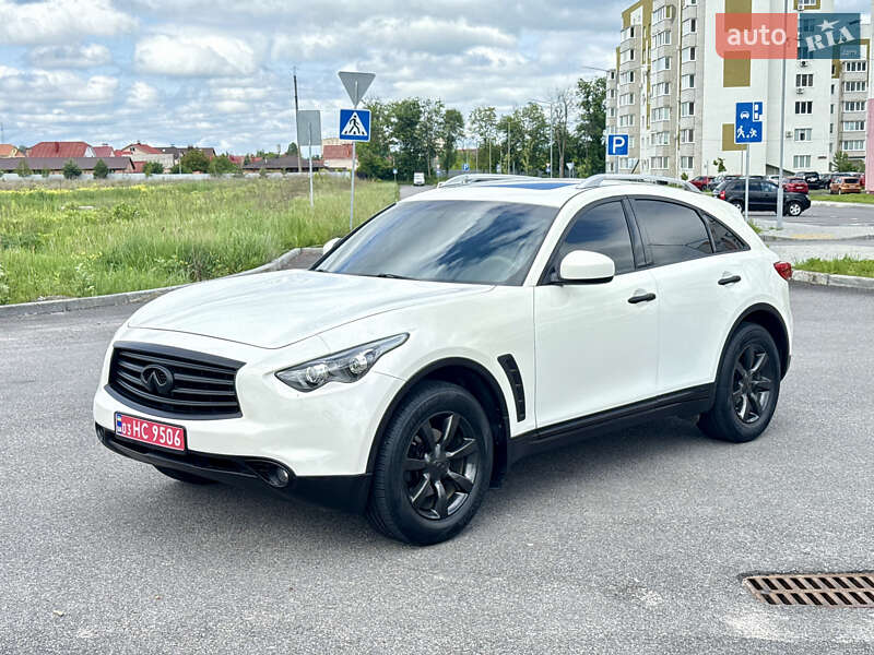 Внедорожник / Кроссовер Infiniti QX70 2016 в Виннице