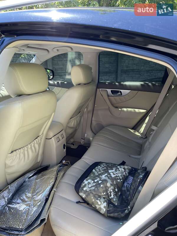 Внедорожник / Кроссовер Infiniti QX70 2014 в Днепре