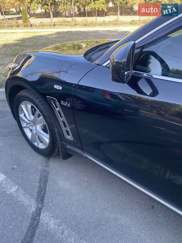 Позашляховик / Кросовер Infiniti QX70 2013 в Дніпрі