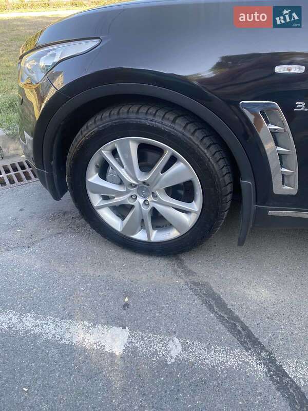 Позашляховик / Кросовер Infiniti QX70 2013 в Дніпрі