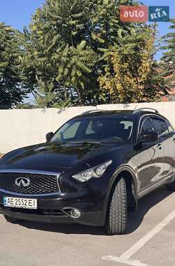Позашляховик / Кросовер Infiniti QX70 2013 в Дніпрі