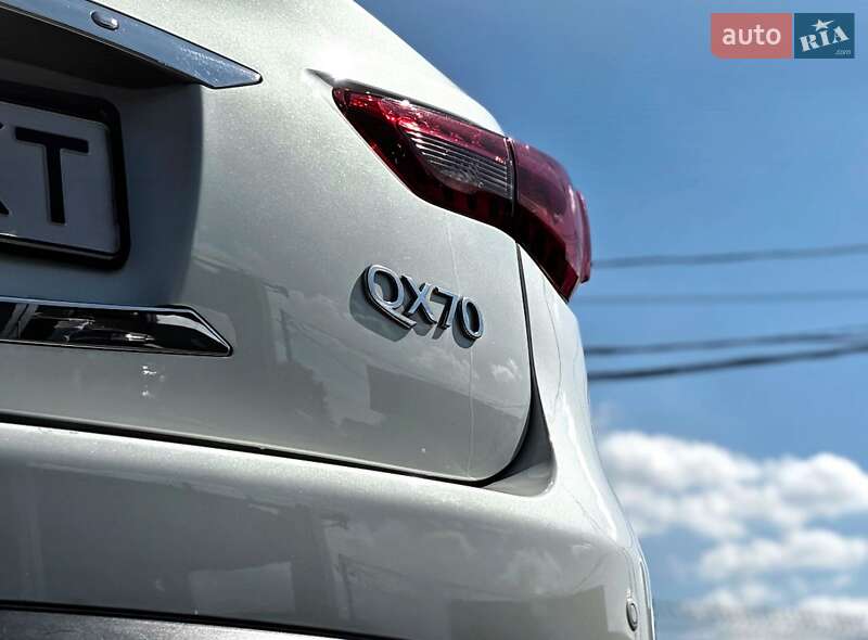 Внедорожник / Кроссовер Infiniti QX70 2014 в Виннице
