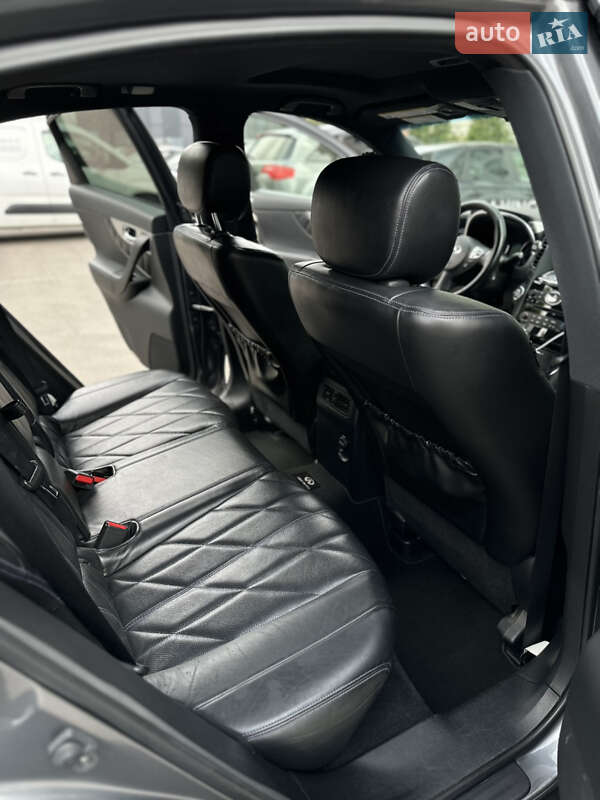 Внедорожник / Кроссовер Infiniti QX70 2017 в Киеве