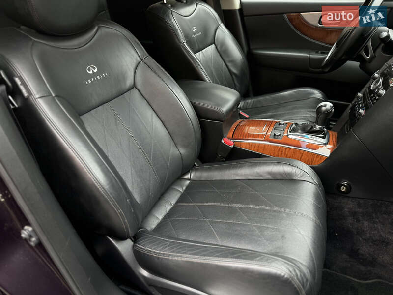 Позашляховик / Кросовер Infiniti QX70 2013 в Вінниці