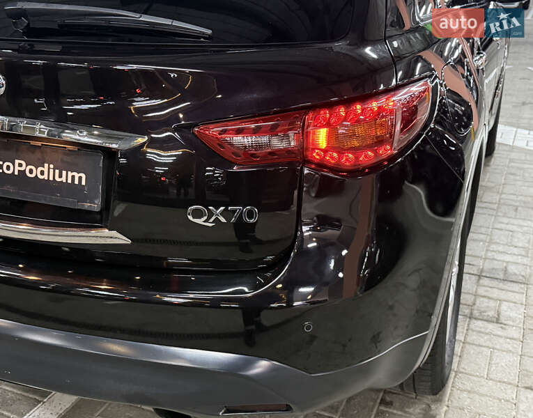 Позашляховик / Кросовер Infiniti QX70 2014 в Києві